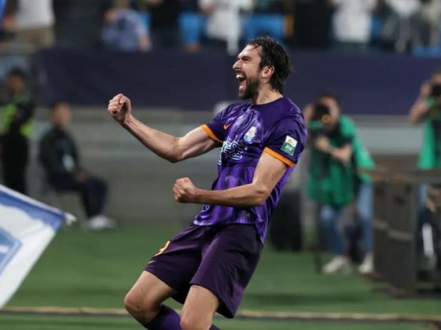 【中超】孔帕尼奥两球阿代米破门 津门虎3比2浙江队